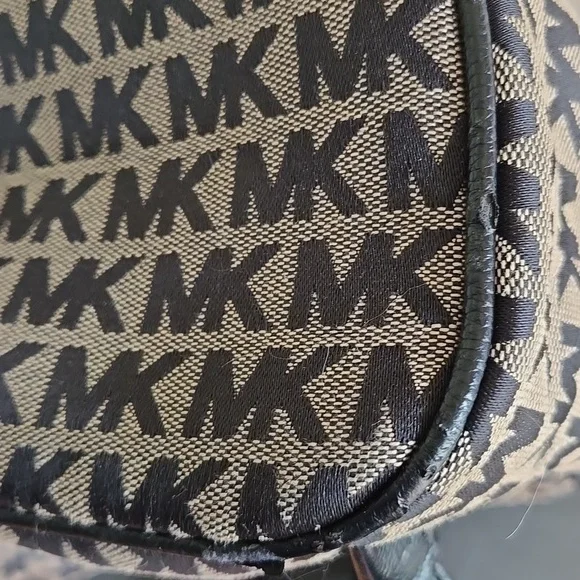 Michael Kors Jacquard Backpack Black/Tan - Picture 15 of 17
